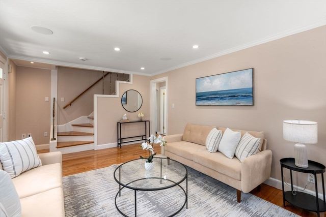 21 Rose Dr, Newton, MA 02465