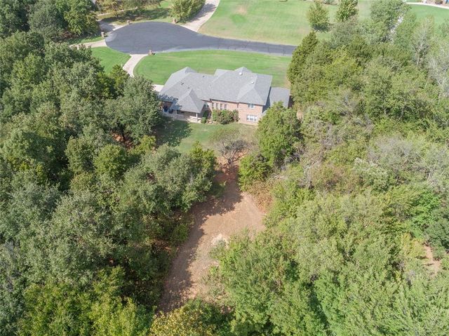 940 Lake Vista Road, Edmond, OK 73034