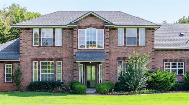 940 Lake Vista Road, Edmond, OK 73034