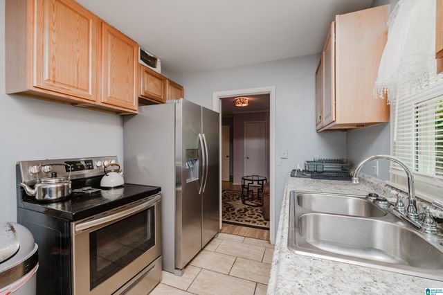 108 26TH AVENUE NW, Center Point, AL 35215