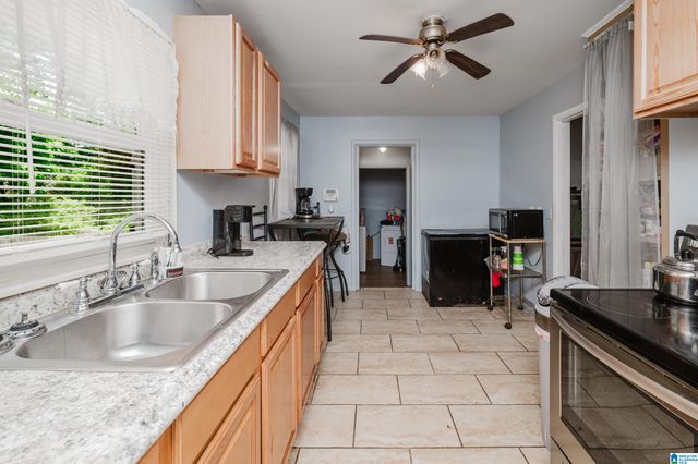 108 26TH AVENUE NW, Center Point, AL 35215