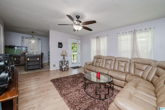 108 26TH AVENUE NW, Center Point, AL 35215