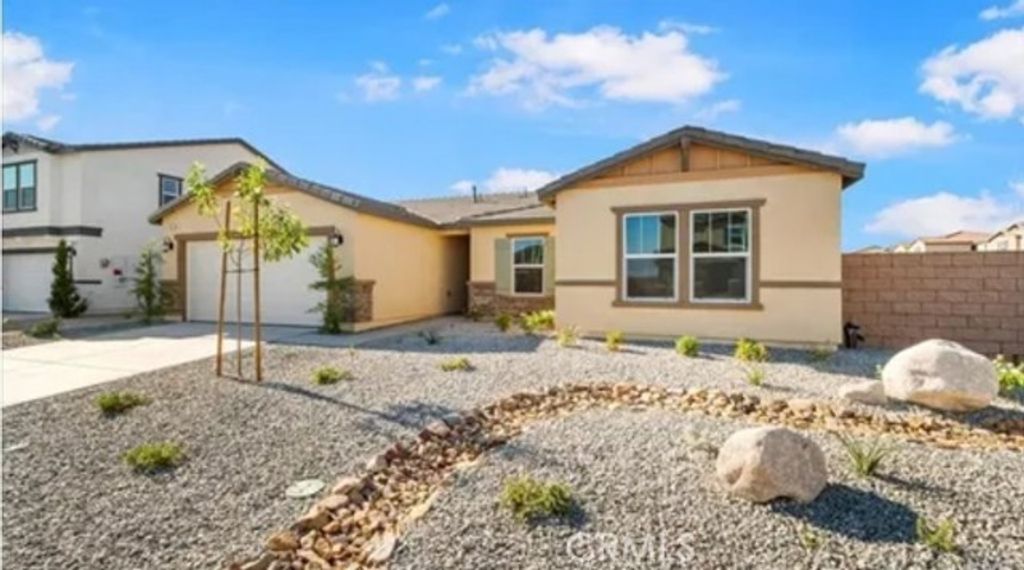 13833 RAVEN ST, Victorville, CA 92392