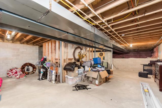 4052 Ponds Edge Street, Grove City, OH 43123