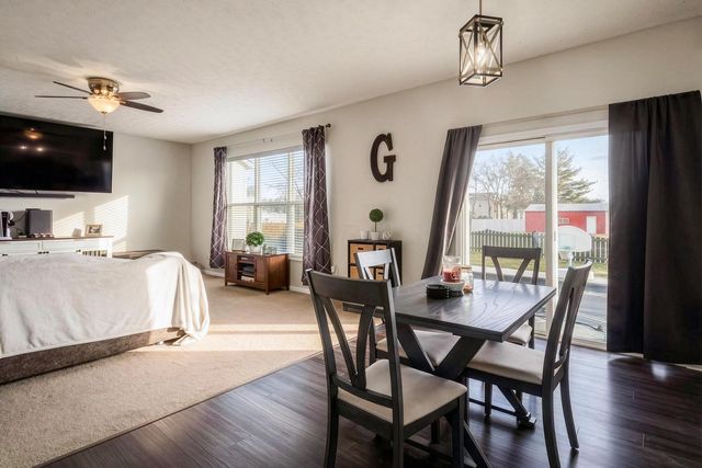 4052 Ponds Edge Street, Grove City, OH 43123