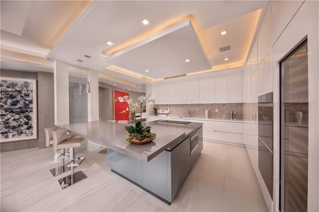 701 N Fort Lauderdale Beach Boulevard PH 1801, Fort Lauderdale, FL 33304