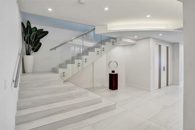 701 N Fort Lauderdale Beach Boulevard PH 1801, Fort Lauderdale, FL 33304