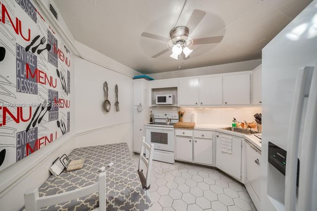 2750 NE 183rd Street 1107, Aventura, FL 33160