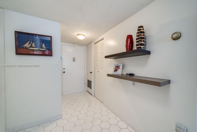 2750 NE 183rd Street 1107, Aventura, FL 33160