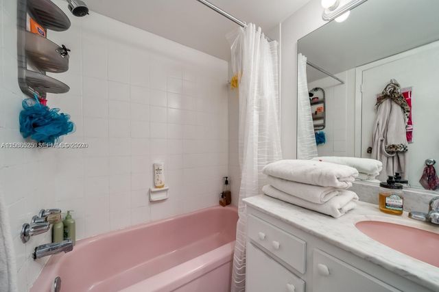 2750 NE 183rd Street 1107, Aventura, FL 33160