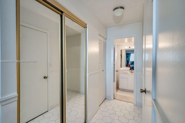 2750 NE 183rd Street 1107, Aventura, FL 33160