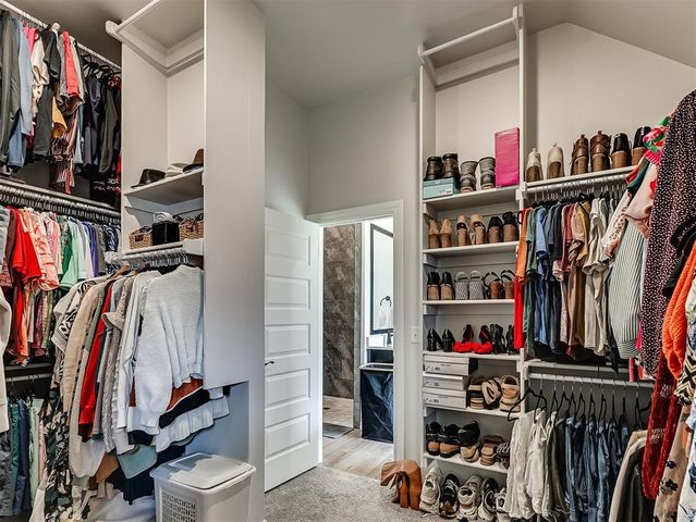 3405 Broadmoore Drive, Moore, OK 73160