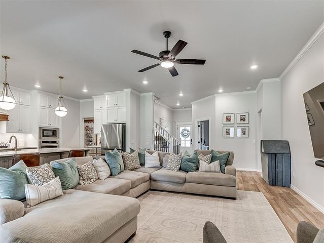 3405 Broadmoore Drive, Moore, OK 73160