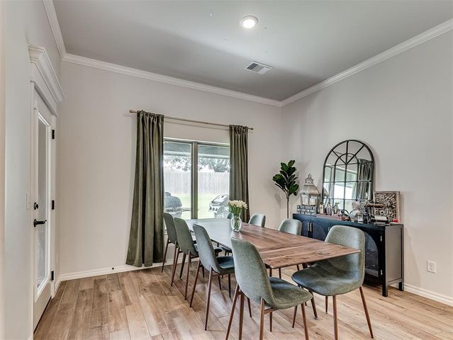 3405 Broadmoore Drive, Moore, OK 73160