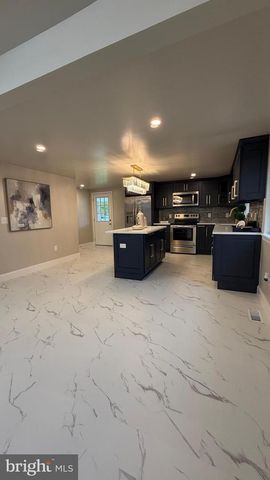 2470 WHITE OAK RD, Dover, DE 19901