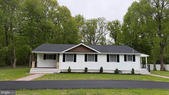 2470 WHITE OAK RD, Dover, DE 19901