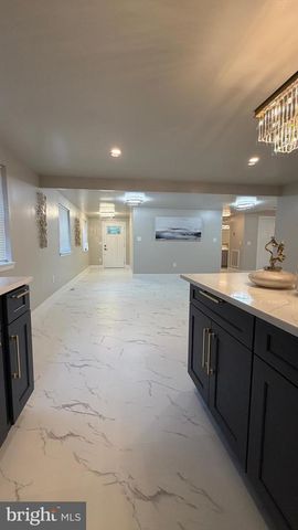 2470 WHITE OAK RD, Dover, DE 19901