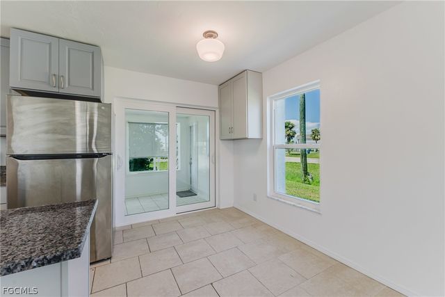 16599 Davis RD, Fort Myers, FL 33908