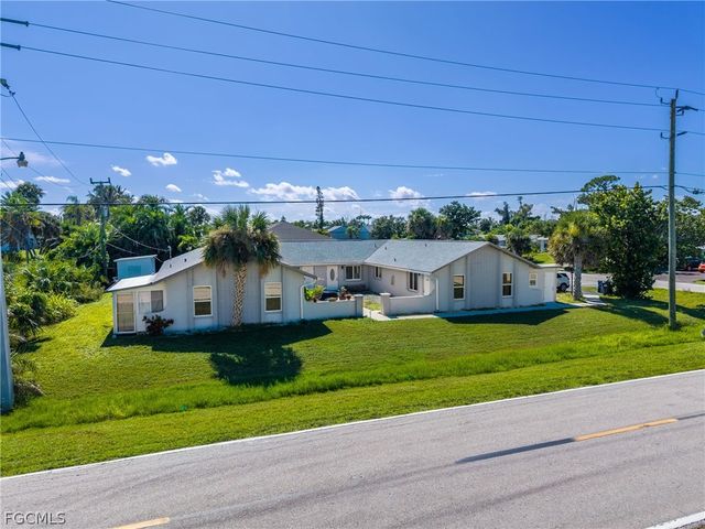 16599 Davis RD, Fort Myers, FL 33908