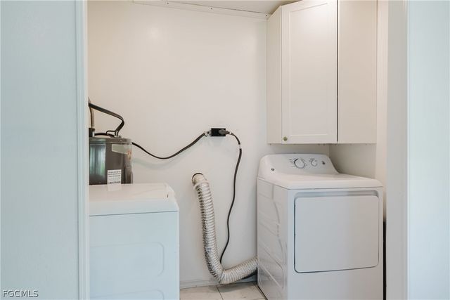 16599 Davis RD, Fort Myers, FL 33908