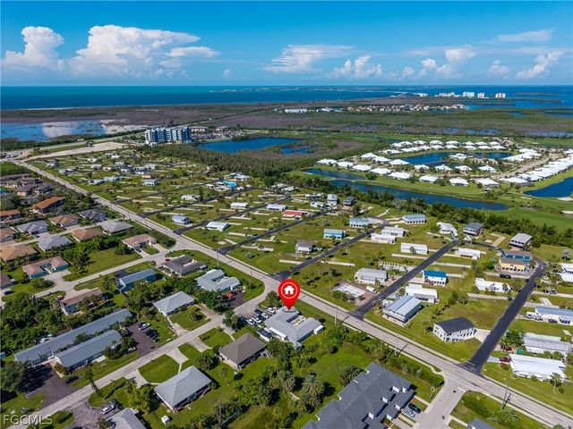 16599 Davis RD, Fort Myers, FL 33908