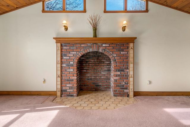 483 S Main St, Sharon, MA 02067