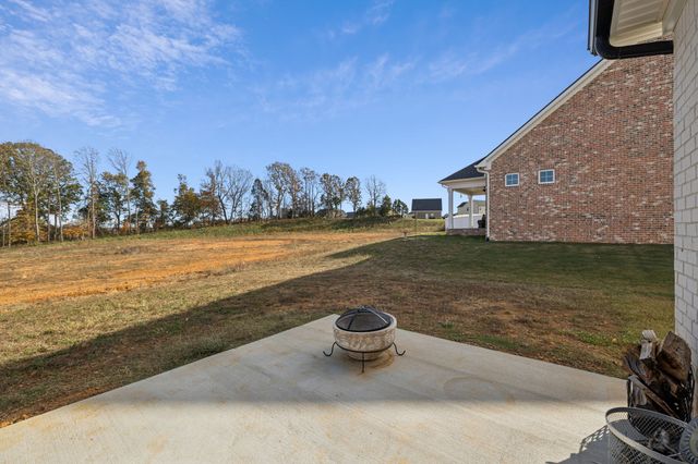 1166 Amber Hills Dr, Ashland City, TN 37015