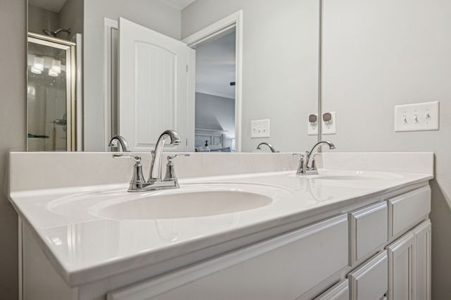 1166 Amber Hills Dr, Ashland City, TN 37015