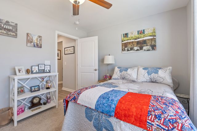 1166 Amber Hills Dr, Ashland City, TN 37015