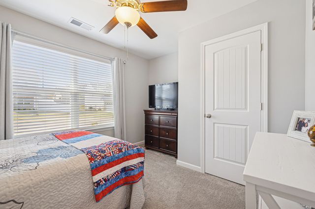 1166 Amber Hills Dr, Ashland City, TN 37015