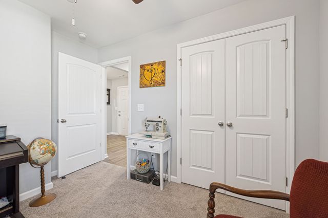 1166 Amber Hills Dr, Ashland City, TN 37015