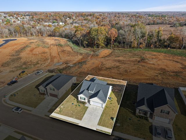 1166 Amber Hills Dr, Ashland City, TN 37015