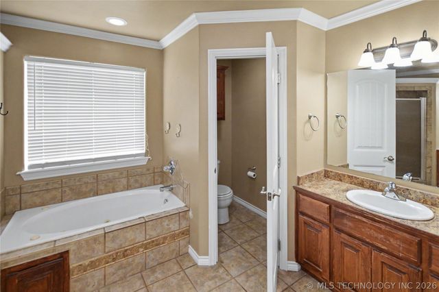 3885 Lexington Avenue, Tahlequah, OK 74464