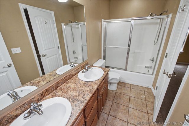 3885 Lexington Avenue, Tahlequah, OK 74464