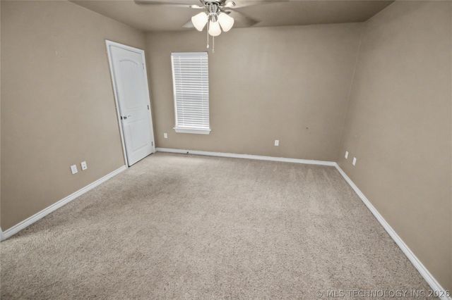3885 Lexington Avenue, Tahlequah, OK 74464