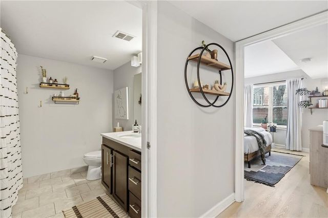 425 W 9th Street 103, Kansas City, MO 64105