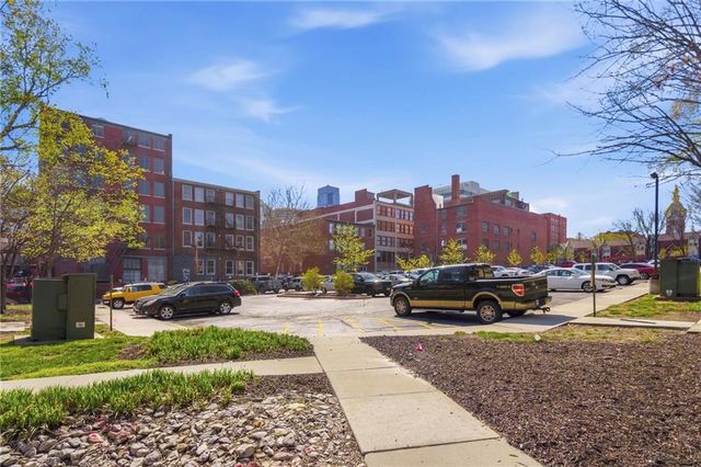 425 W 9th Street 103, Kansas City, MO 64105