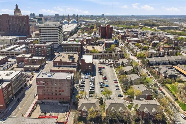 425 W 9th Street 103, Kansas City, MO 64105