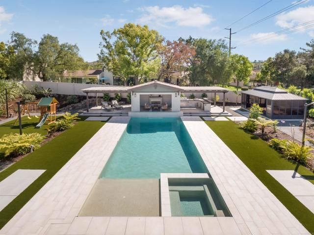 17945 Saint Andrews Drive, Poway, CA 92064