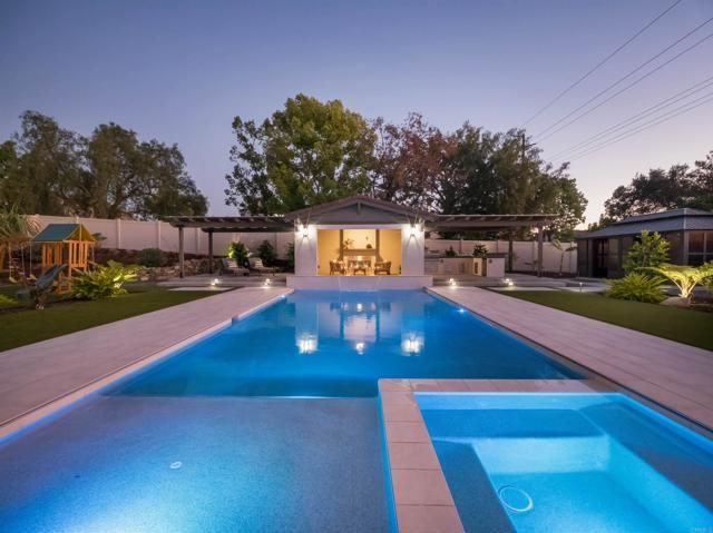 17945 Saint Andrews Drive, Poway, CA 92064