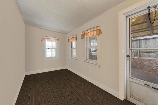 122 13th Street NE, Faribault, MN 55021