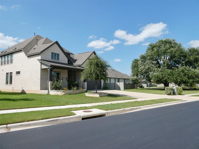 1017 Highcrest, Georgetown, TX 78628