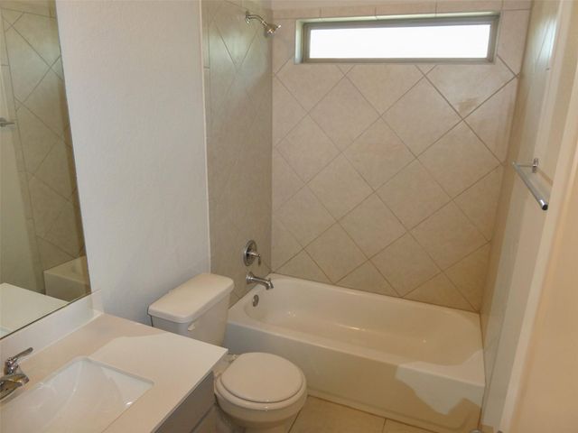 1017 Highcrest, Georgetown, TX 78628