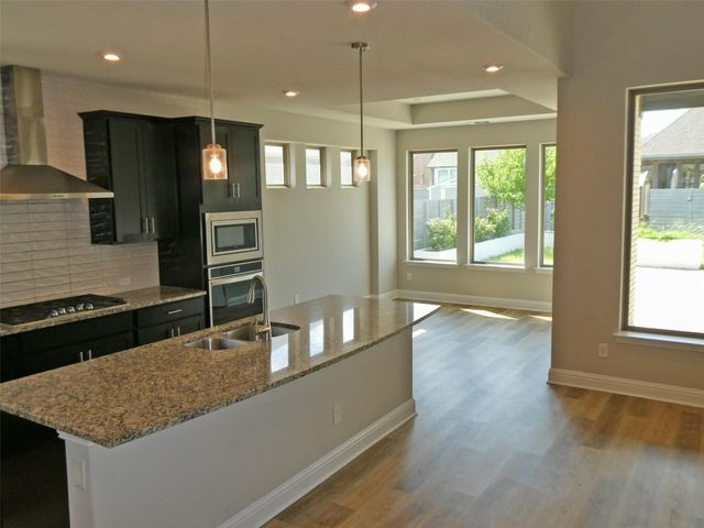 1017 Highcrest, Georgetown, TX 78628