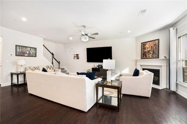 55 Clubhouse Way, Acworth, GA 30101