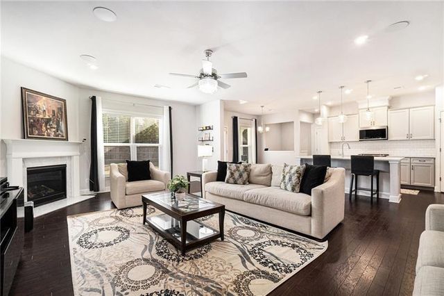 55 Clubhouse Way, Acworth, GA 30101