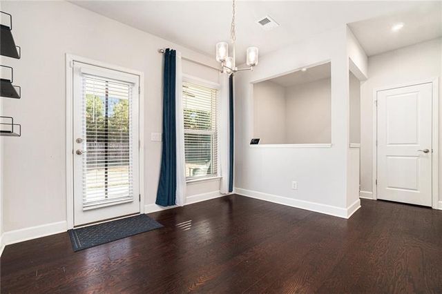 55 Clubhouse Way, Acworth, GA 30101