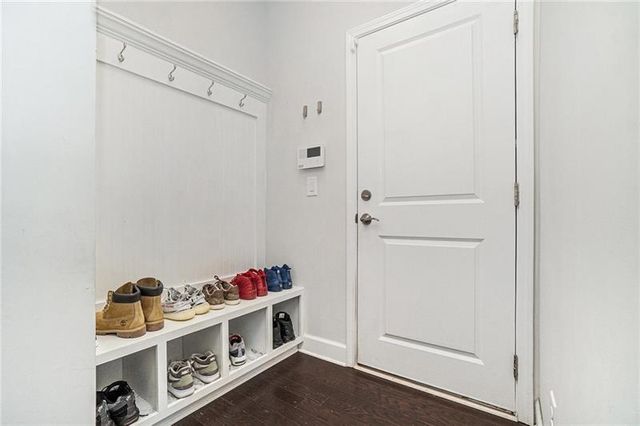 55 Clubhouse Way, Acworth, GA 30101