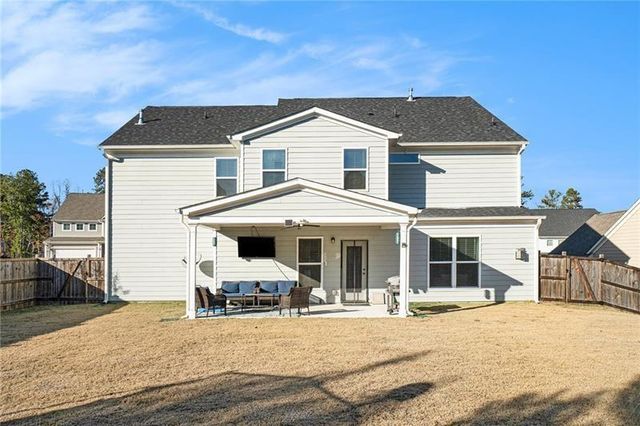 55 Clubhouse Way, Acworth, GA 30101