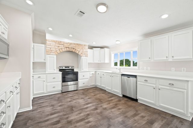 1040 Earp Road, Springtown, TX 76082
